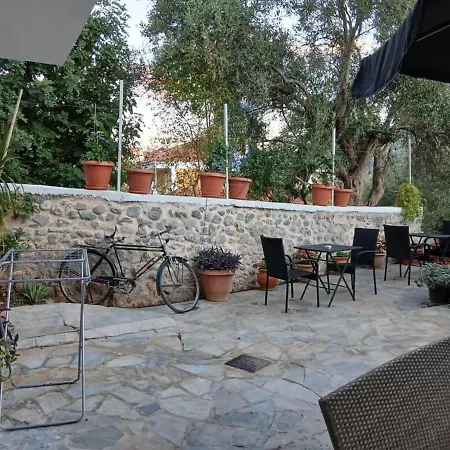 아파트 Stylianos House 6 Leonídion